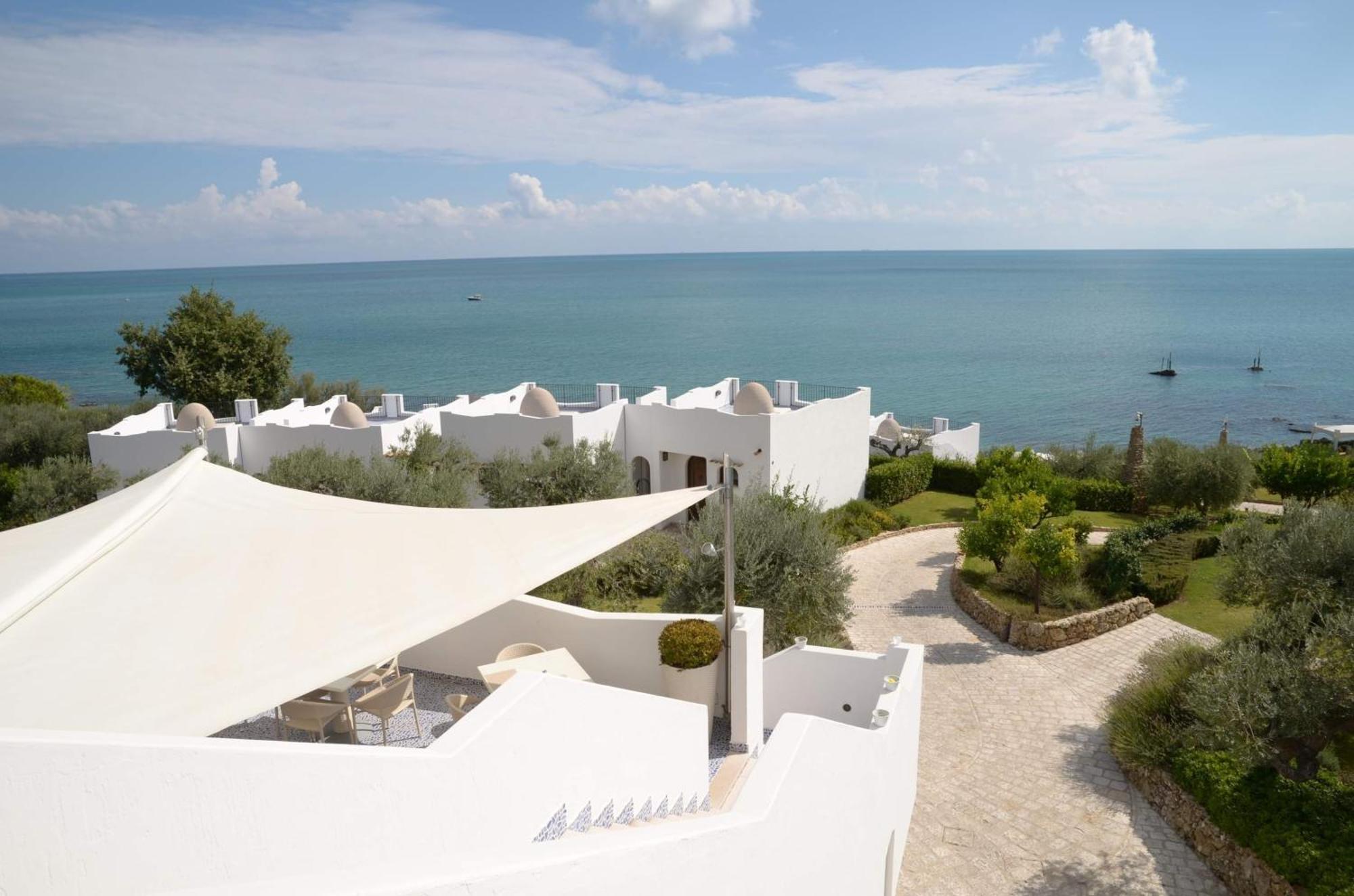 Baia Delphis Resort Vasto Ngoại thất bức ảnh