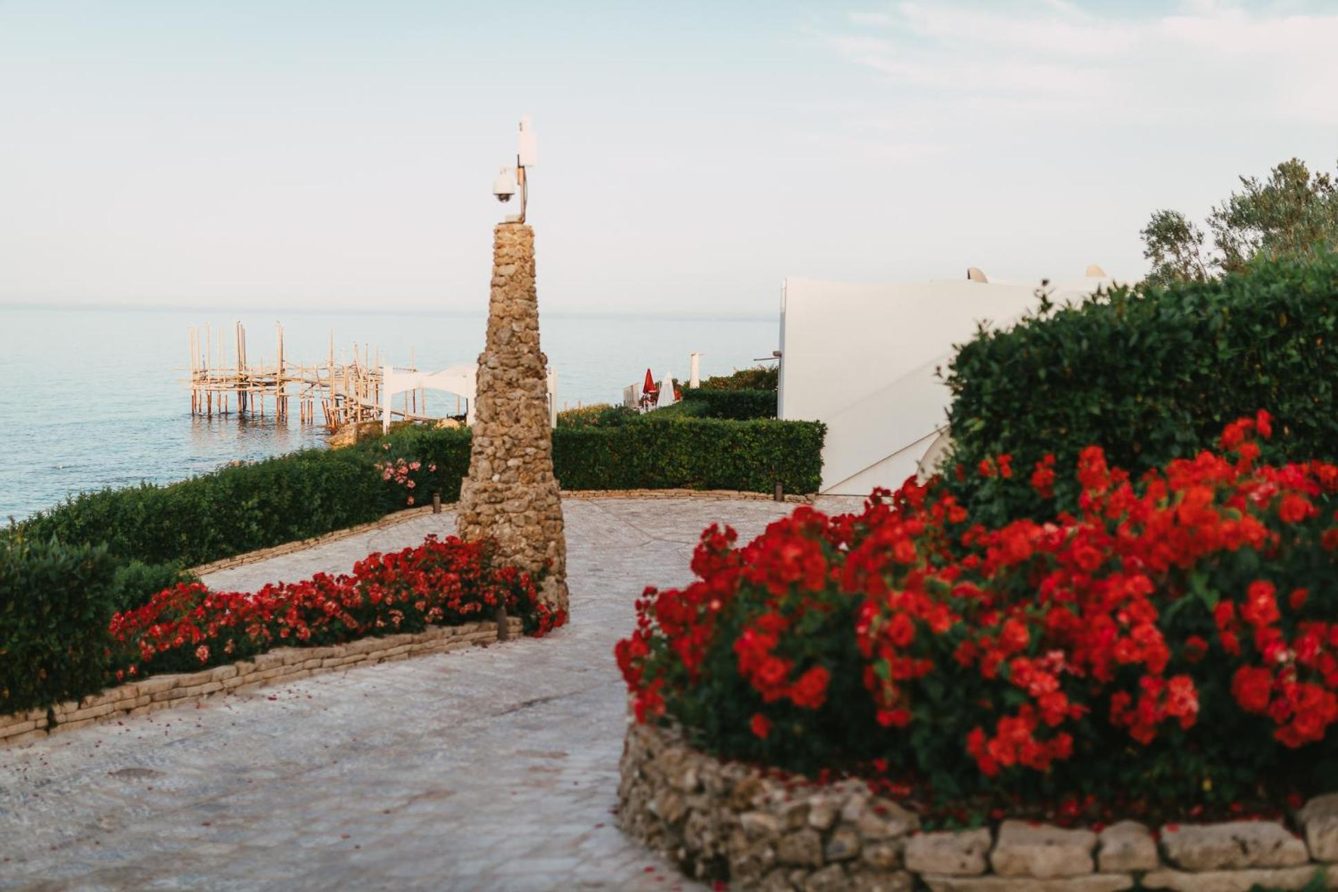 Baia Delphis Resort Vasto Ngoại thất bức ảnh