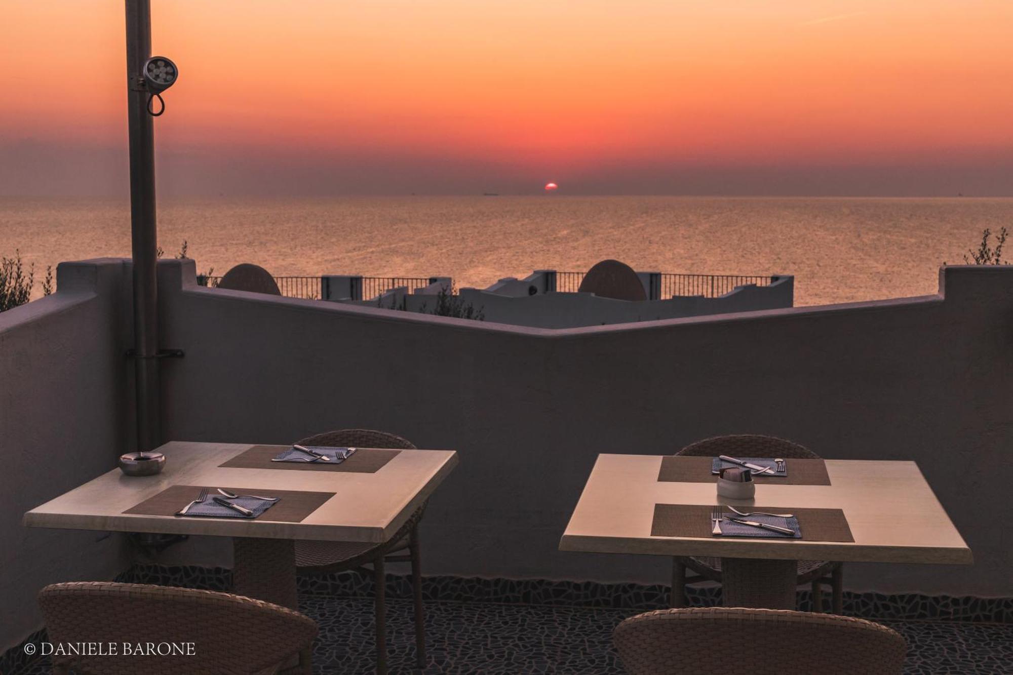 Baia Delphis Resort Vasto Ngoại thất bức ảnh