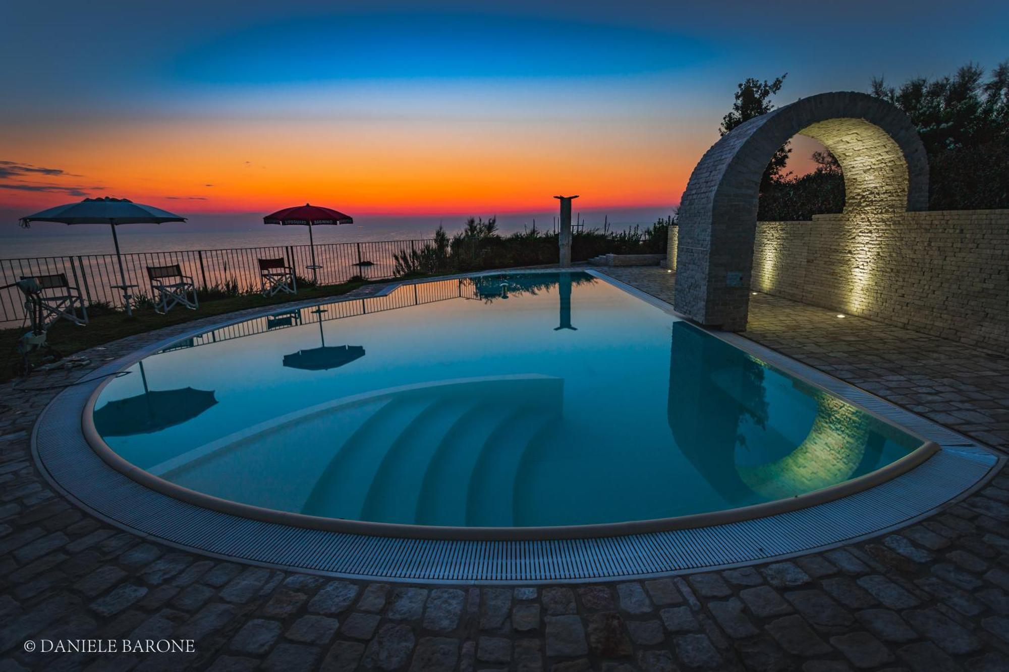 Baia Delphis Resort Vasto Ngoại thất bức ảnh