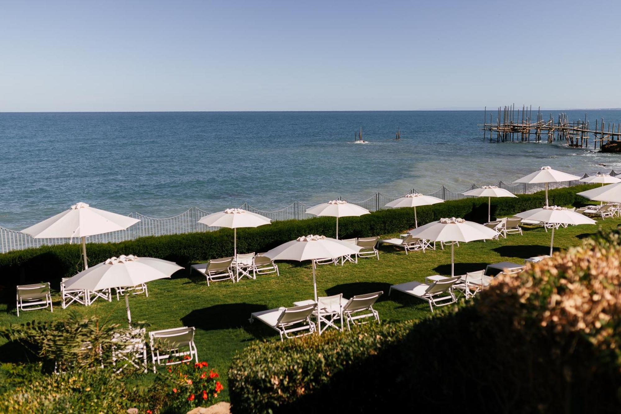 Baia Delphis Resort Vasto Ngoại thất bức ảnh