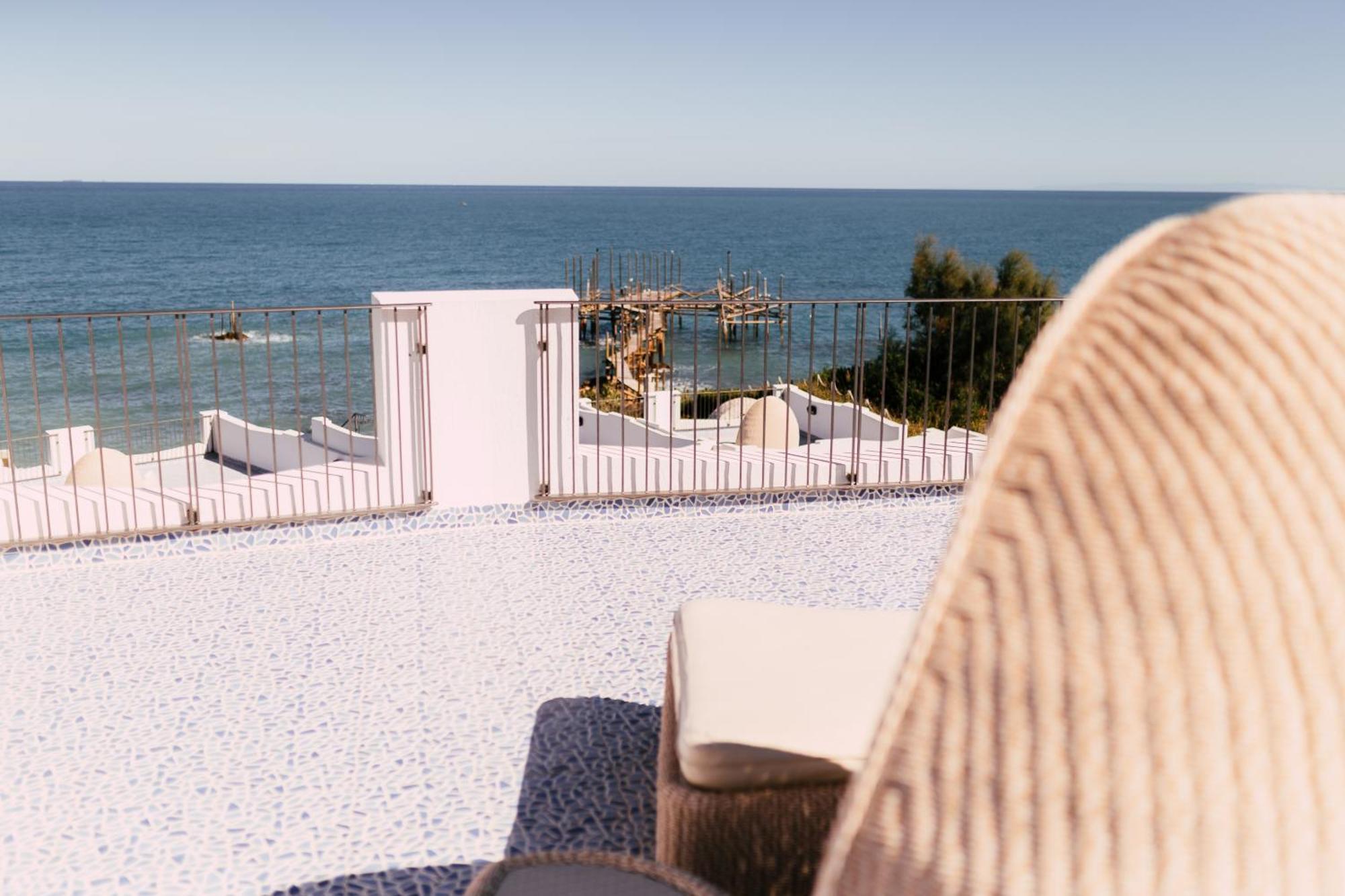 Baia Delphis Resort Vasto Ngoại thất bức ảnh
