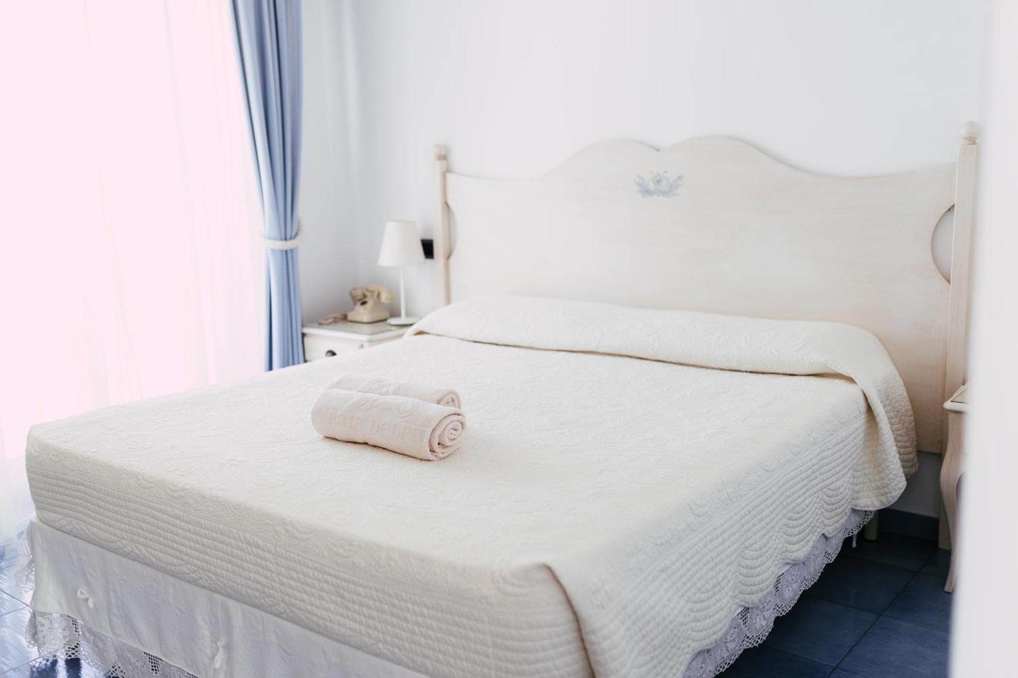 Baia Delphis Resort Vasto Ngoại thất bức ảnh